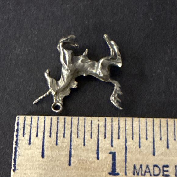 VTG Pewter Unicorn Pendant 1” Rearing Mythical Fantasy Charm Silver Tone - Picture 3 of 3
